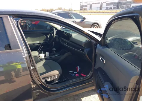 2025 Kia K4 Lxs из США, поврежденный, VIN 3KPFT4DE2SE028214